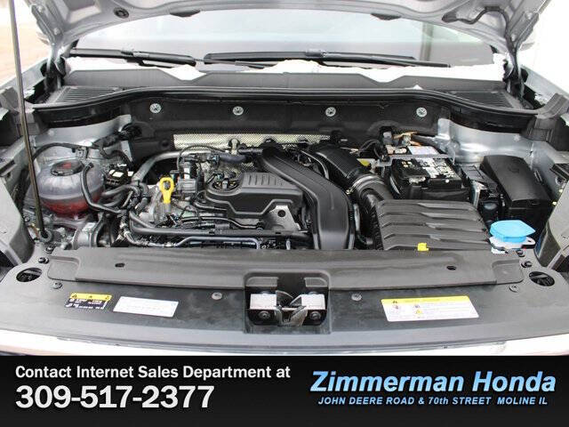 2024 Volkswagen Taos SE 4Motion