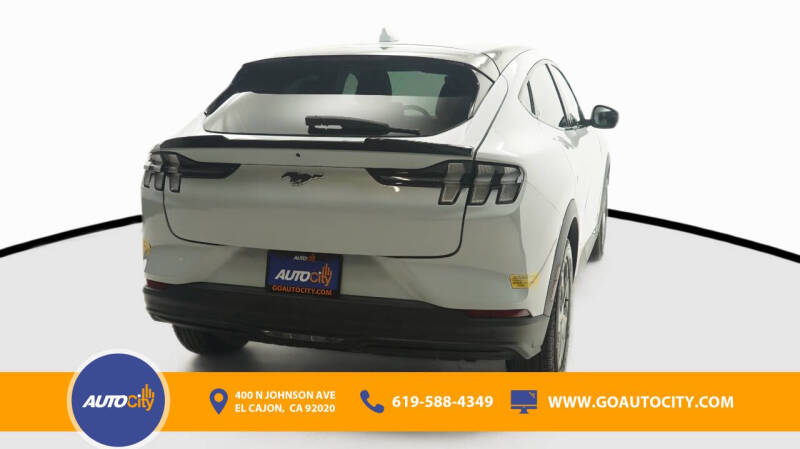 2022 Ford Mustang Mach-E Select