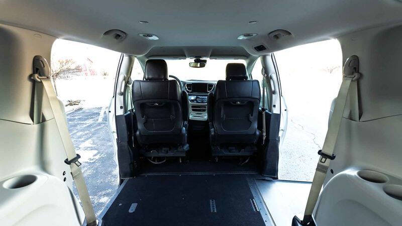 2022 Chrysler Pacifica Touring L