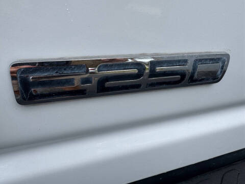 2006 Ford E-Series E-250