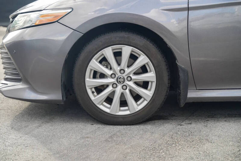 2020 Toyota Camry LE