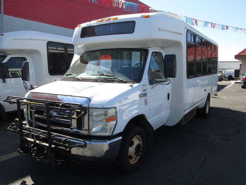 2009 Ford E-Series for sale at Luxe Auto Sales in Modesto CA