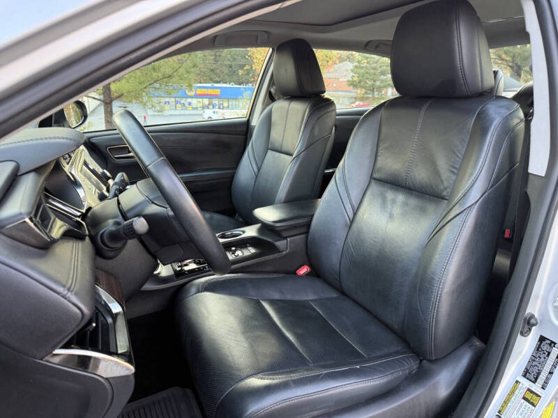 2013 Toyota Avalon Hybrid Limited