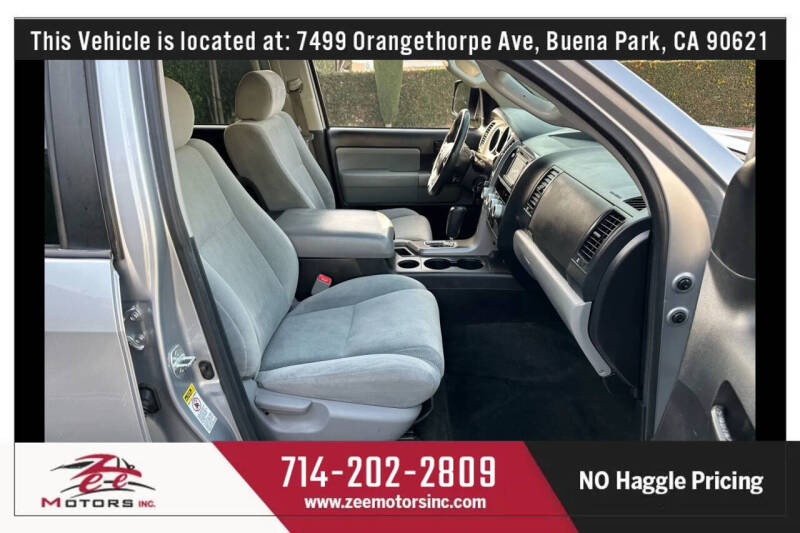 2016 Toyota Sequoia SR5