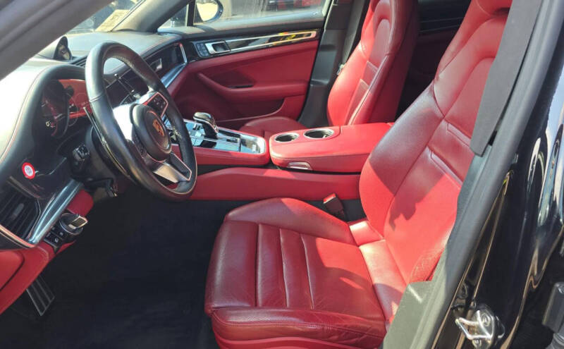 2018 Porsche Panamera