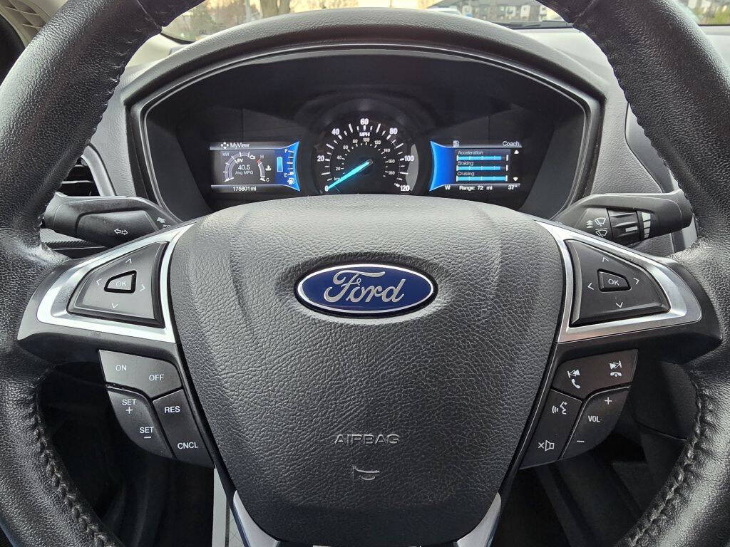 2018 Ford Fusion Hybrid for sale at Bigfoot Auto in Hiawatha, IA