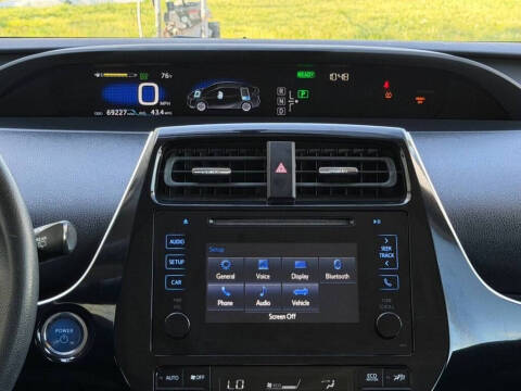 2016 Toyota Prius Two