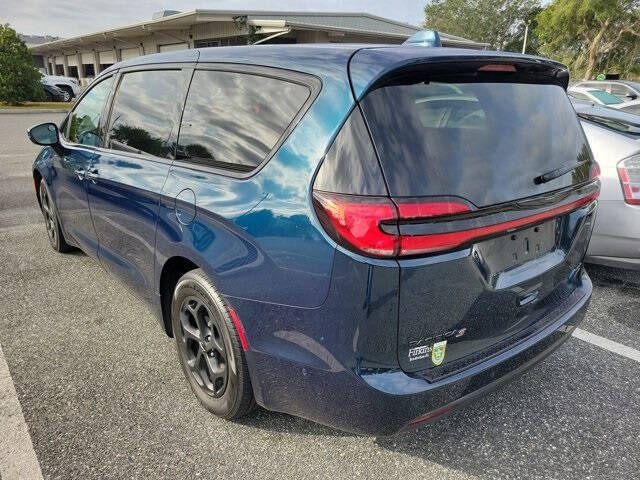 2022 Chrysler Pacifica Hybrid Limited