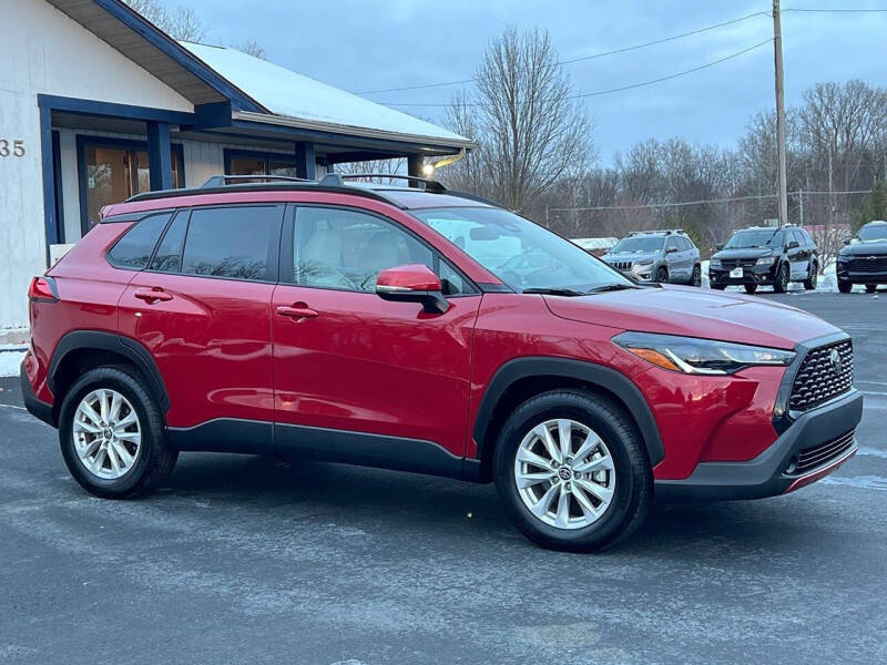 2024 Toyota Corolla Cross LE