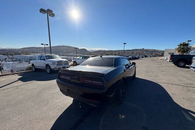 2023 Dodge Challenger SXT