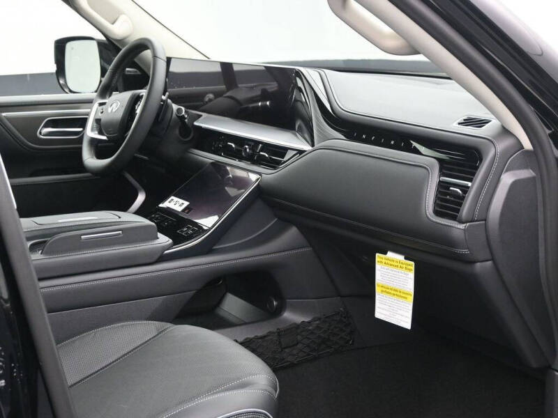 2026 Infiniti QX80 Luxe