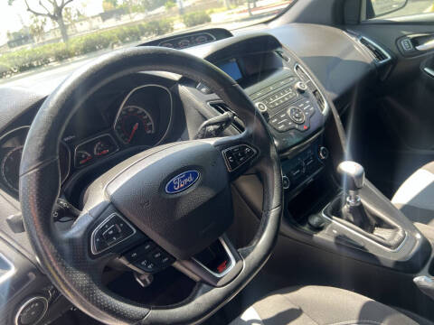 2018 Ford Focus ST