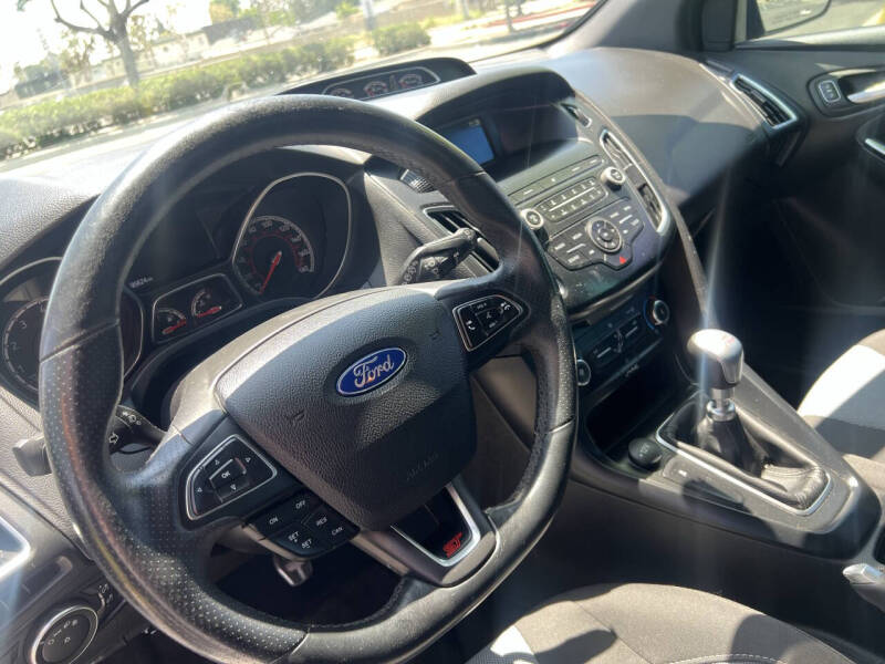 2018 Ford Focus ST