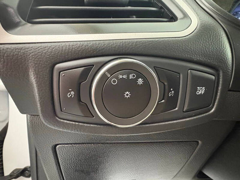 2023 Ford Edge SE