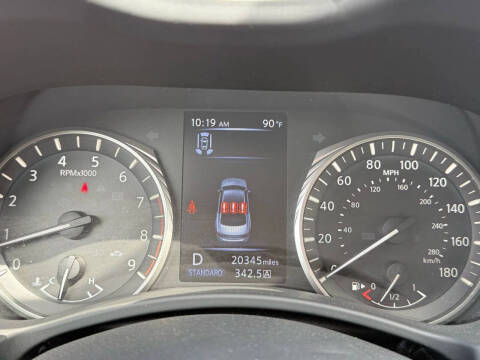 2023 Infiniti Q50 Luxe