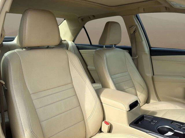 2017 Toyota Camry XLE