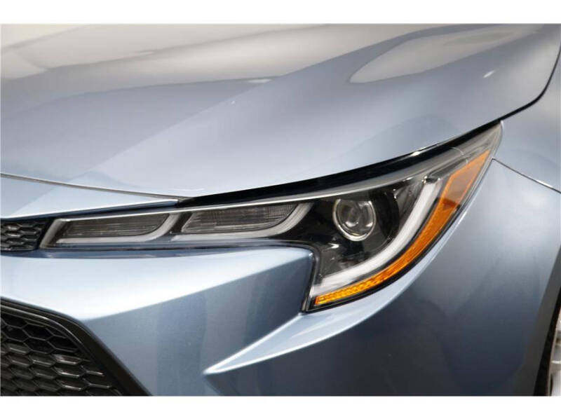 2020 Toyota Corolla Hybrid LE