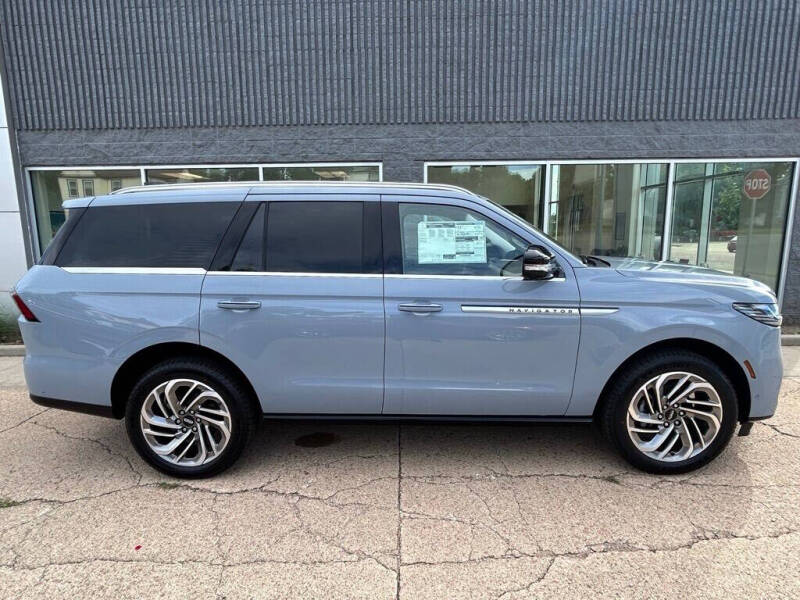 2025 Lincoln Navigator Reserve