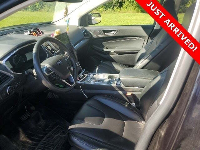 2021 Ford Edge Titanium