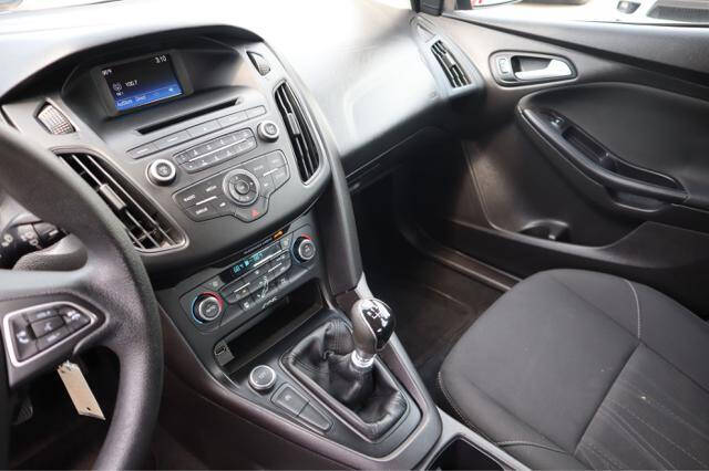 2017 Ford Focus SE