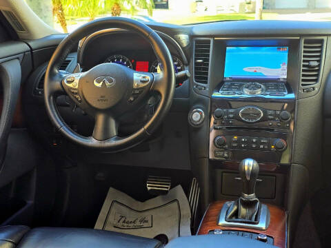 2011 Infiniti FX50