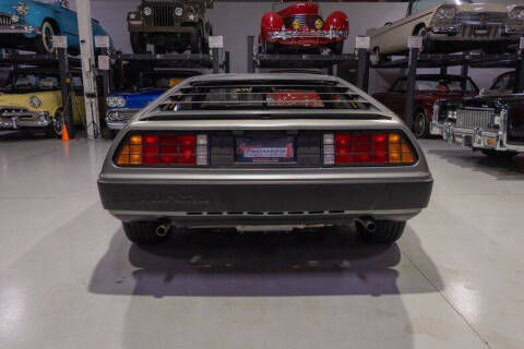 1981 DeLorean DMC-12