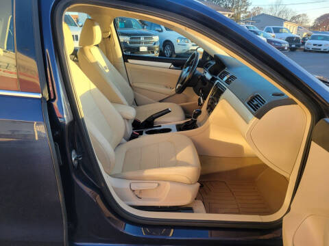 2013 Volkswagen Passat SE PZEV