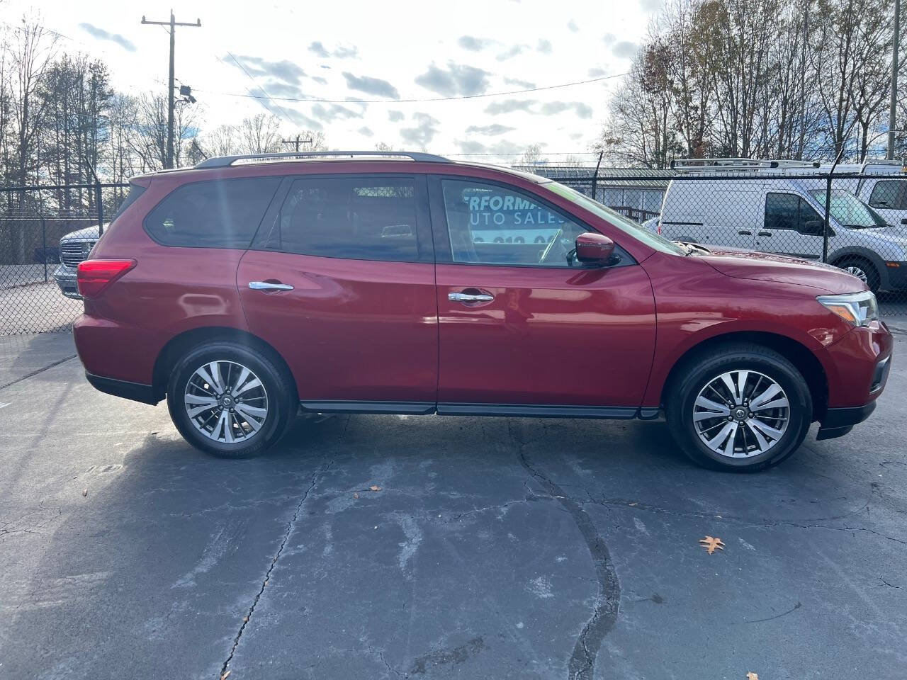 2017 Nissan Pathfinder for sale at Performance Auto Sales in Hickory, NC