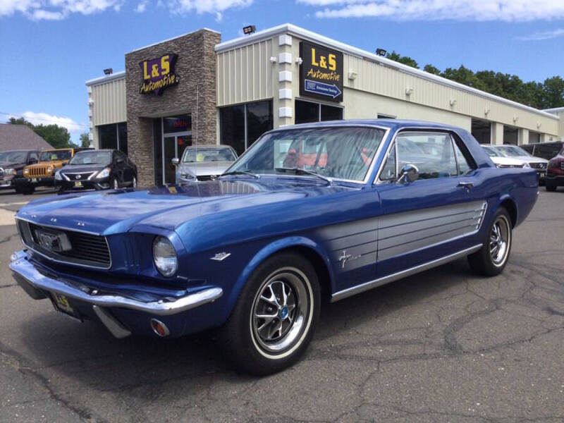 1966 Ford Mustang