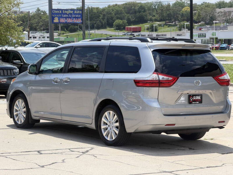 2017 Toyota Sienna