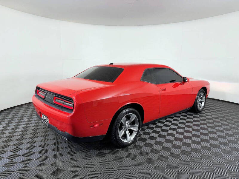 2015 Dodge Challenger SXT