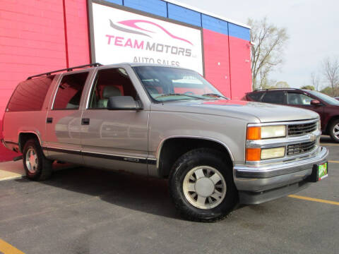 1999 Chevrolet Suburban for sale at TEAM MOTORS LLC in East Dundee IL