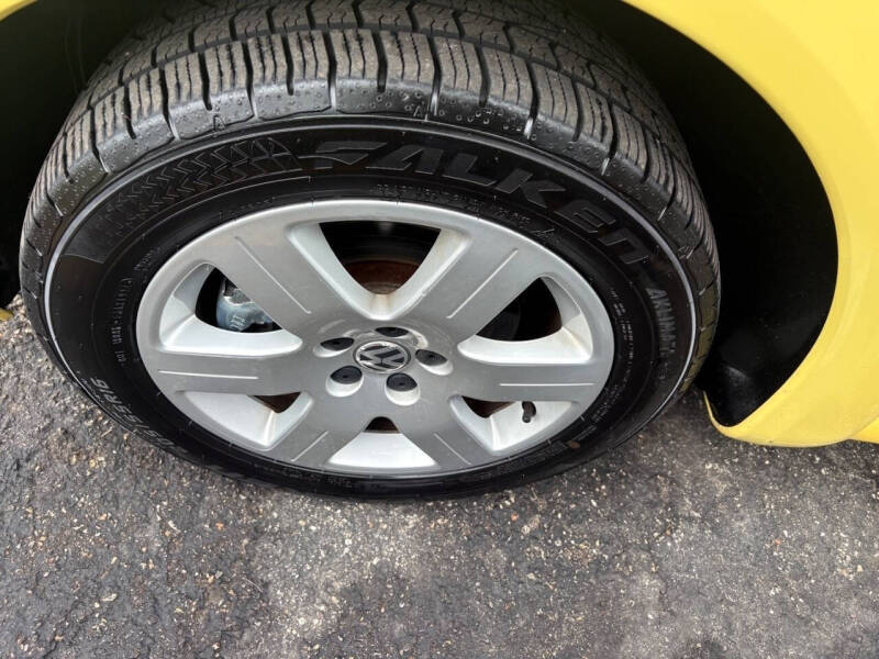 2003 Volkswagen New Beetle GLS