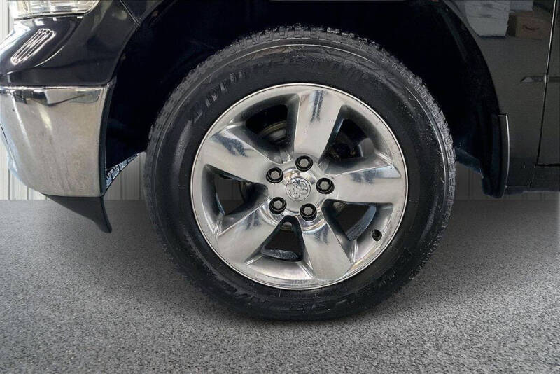 2016 RAM 1500 SLT
