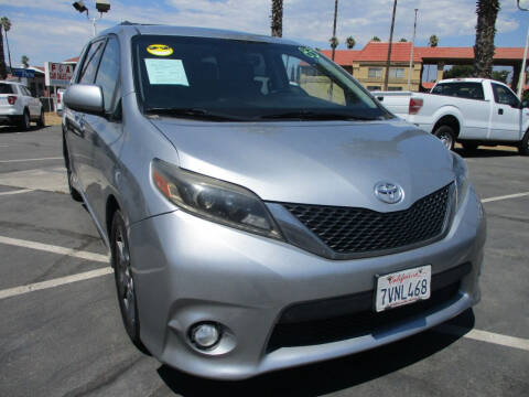 2017 Toyota Sienna for sale at F & A Car Sales Inc in Ontario CA
