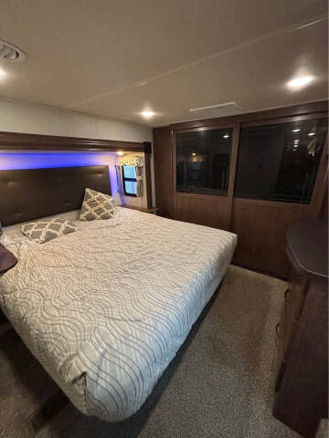 2018 Forest River Sierra