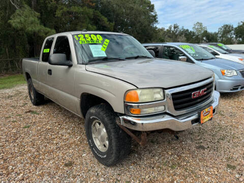 2004 GMC Sierra 1500 for sale at DION'S TRUCKS & CARS LLC in Alvin TX