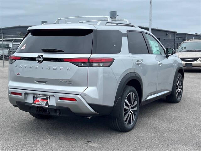 2025 Nissan Pathfinder Platinum