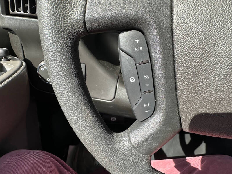 2022 GMC Savana 2500