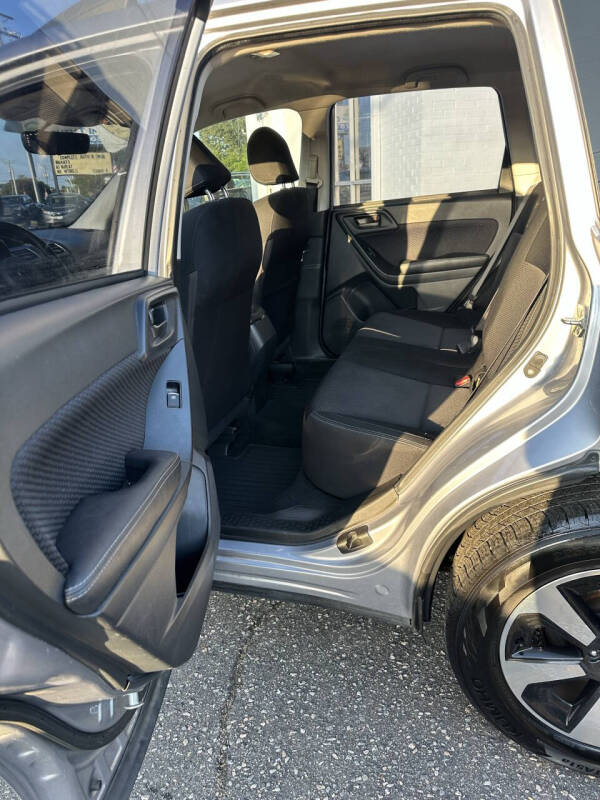 2017 Subaru Forester 2.5i