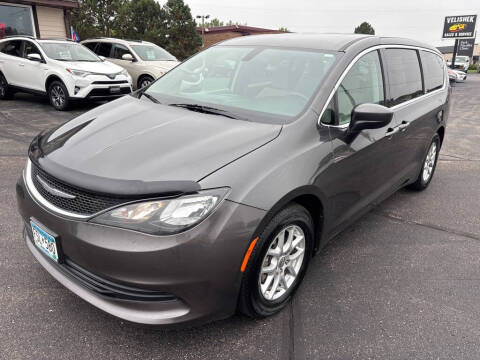 2017 Chrysler Pacifica Touring