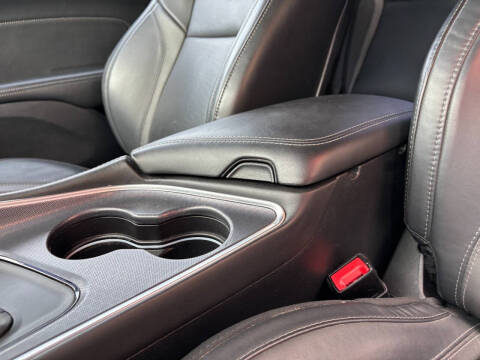 2017 Dodge Challenger SXT