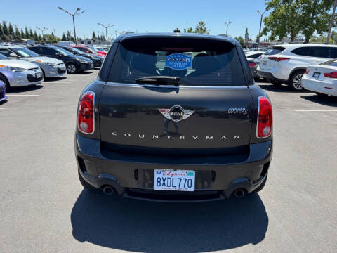 2015 MINI Countryman Cooper S
