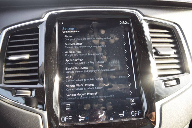 2022 Volvo XC90 T6 Inscription 6-Passenger