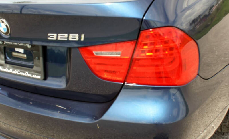 2011 BMW 3 Series 328i