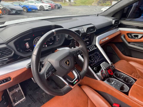 2019 Lamborghini Urus