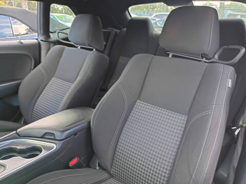 2020 Dodge Challenger SXT