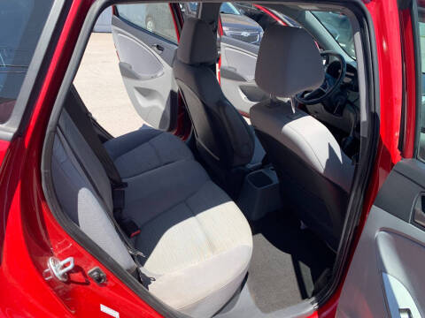 2016 Hyundai Accent SE