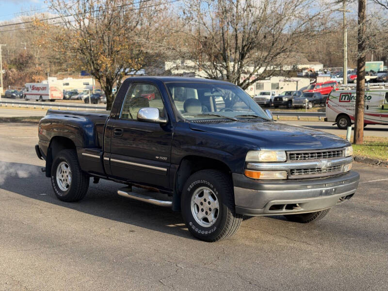 1999 Chevrolet Silverado BASE's photo
