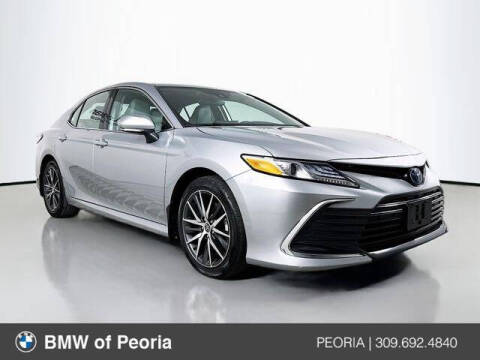 2022 Toyota Camry Hybrid XLE